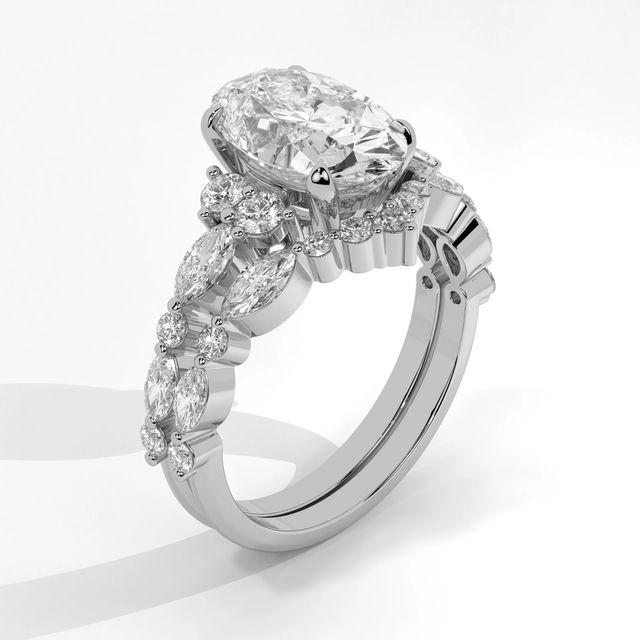 Oval Diamond Bridal Ring Set